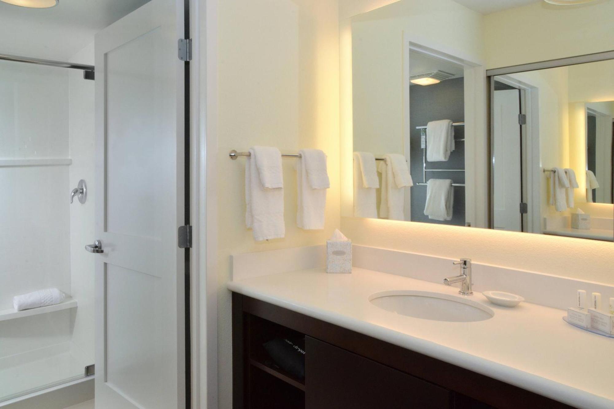 Residence Inn By Marriott Akron פיירלון מראה חיצוני תמונה